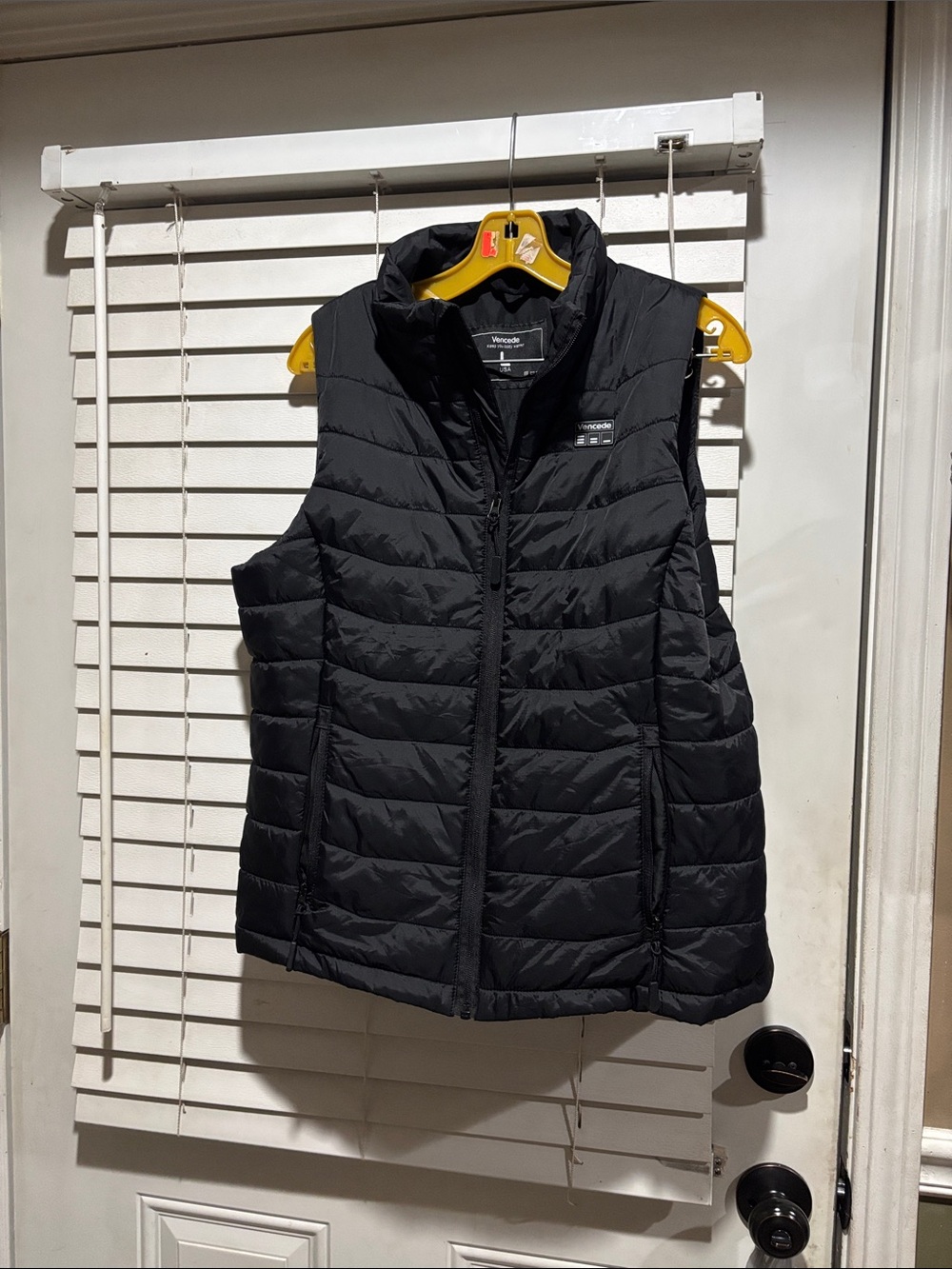 Vencede Women's Black Quilted Puffer Vest
